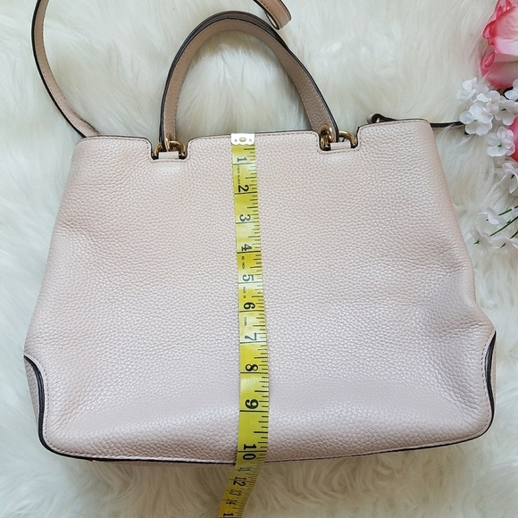 Michael Kors Crossbody Leather Tote Bag - Picture 4 of 16